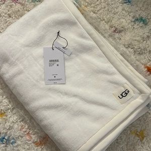 NWT UGG Duffield Throw